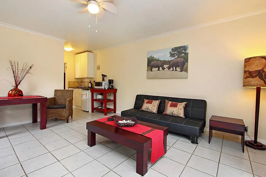 Guest house Cape Paradise Lodge And Apartments
