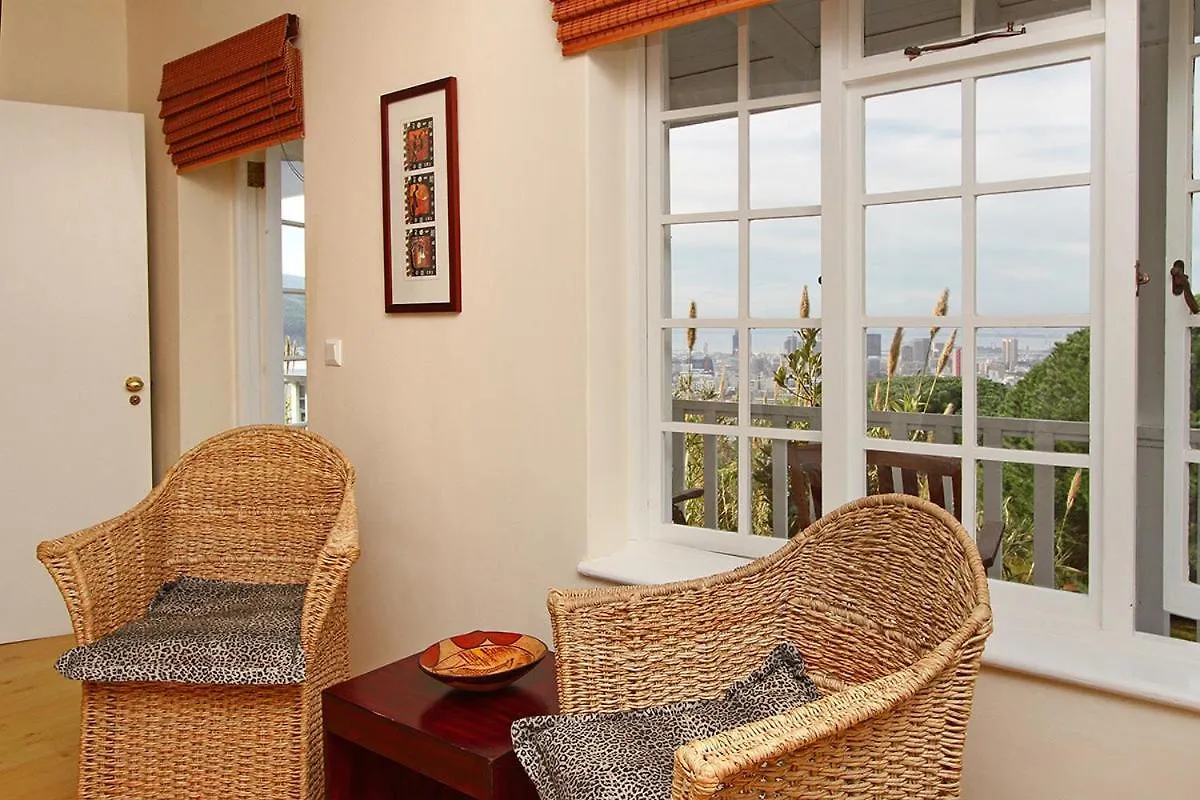 Cape Paradise Lodge And Apartments Cape Town